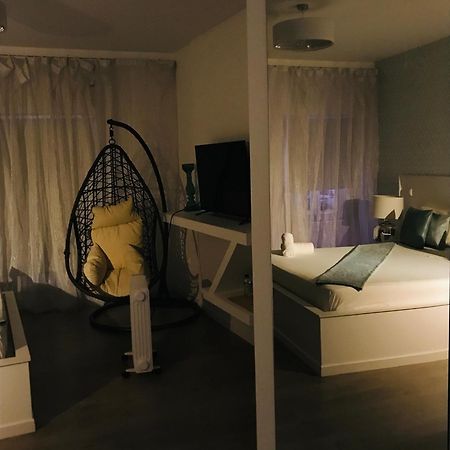 Brandao House Hostel Caparica Luaran gambar