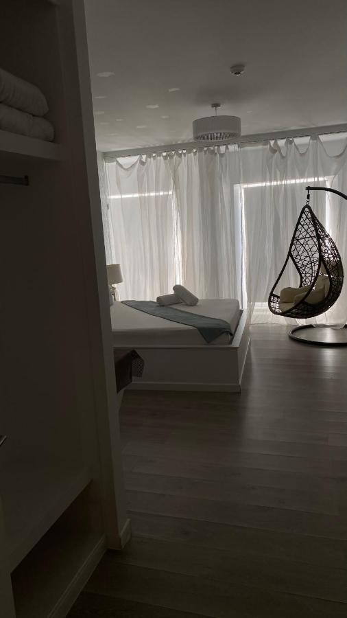 Brandao House Hostel Caparica Luaran gambar
