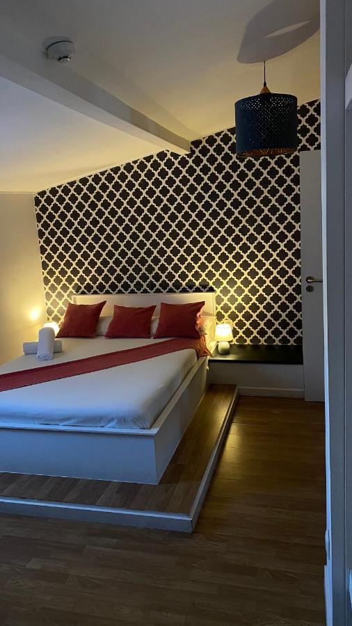Brandao House Hostel Caparica Luaran gambar