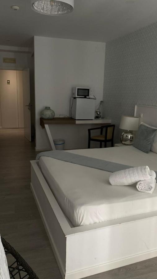 Brandao House Hostel Caparica Luaran gambar