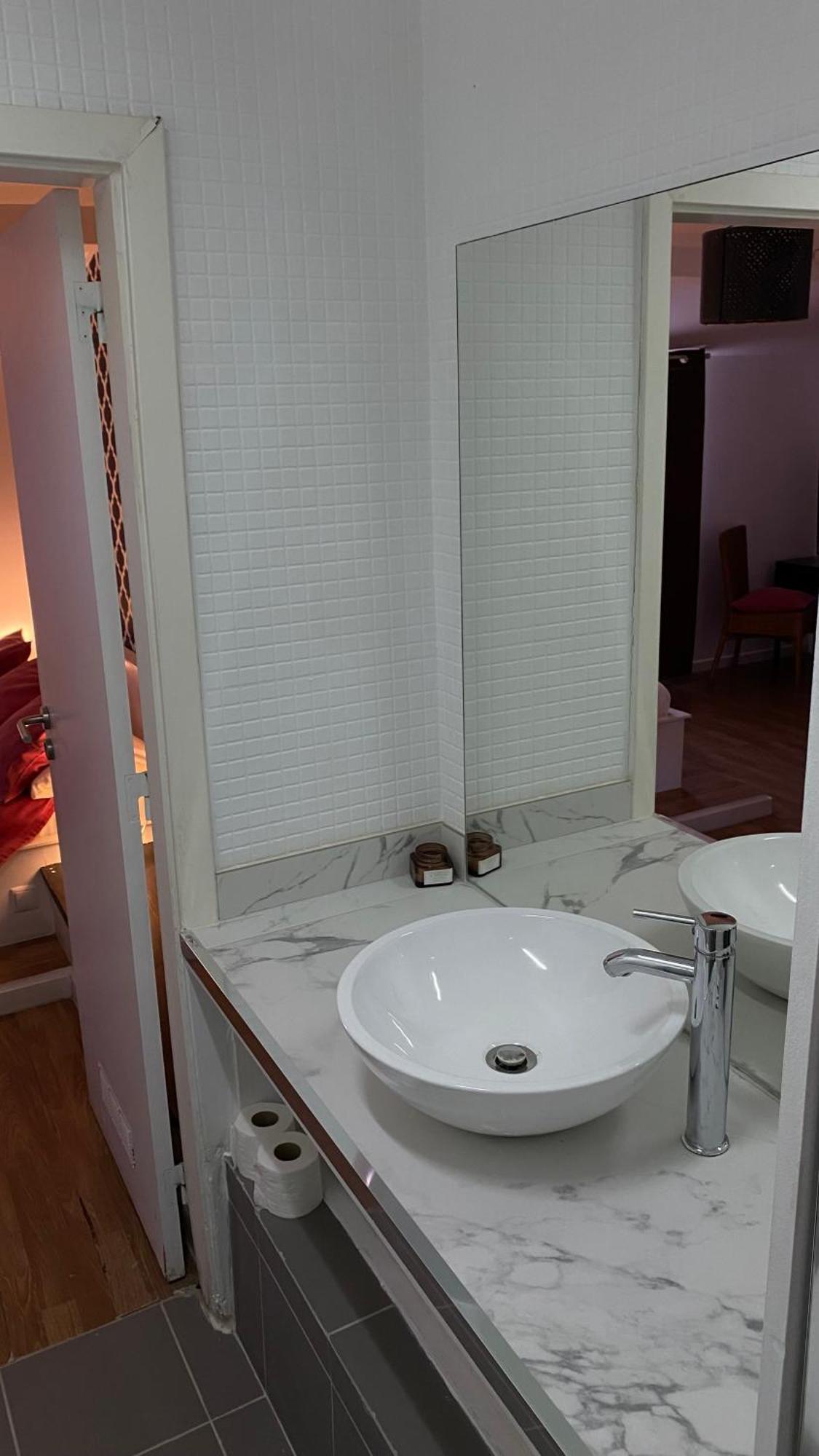 Brandao House Hostel Caparica Luaran gambar