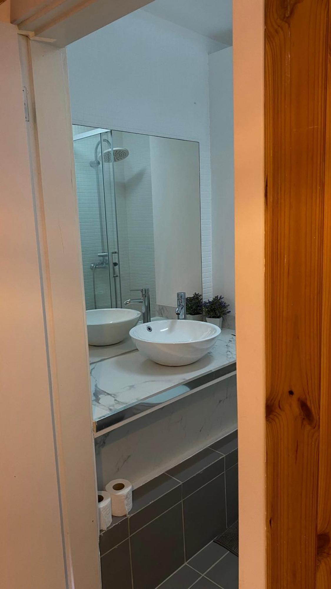 Brandao House Hostel Caparica Luaran gambar