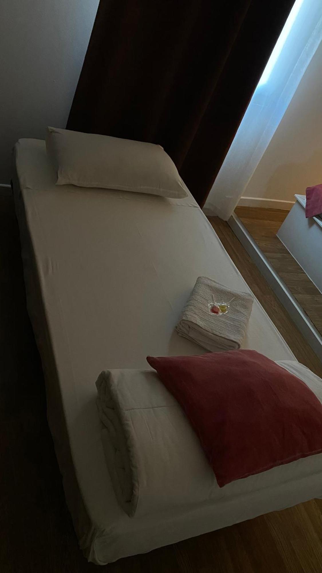 Brandao House Hostel Caparica Luaran gambar